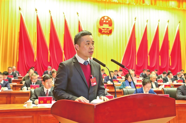 市八届人大五次会议开幕2.jpg
