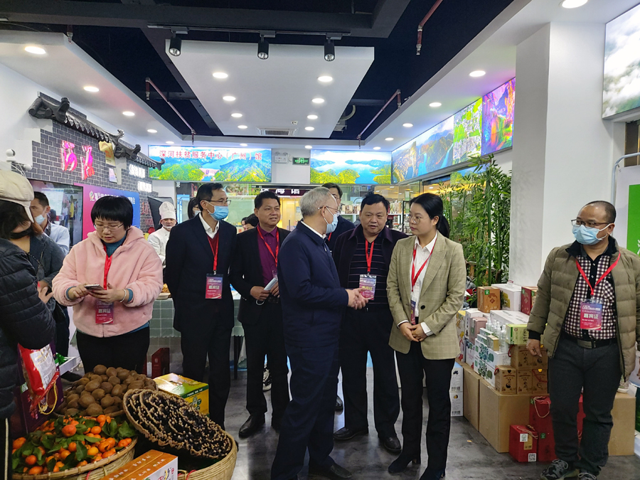 4-2-万博manxbet登录
副市长赖小卫出席第十一届农博会.jpg