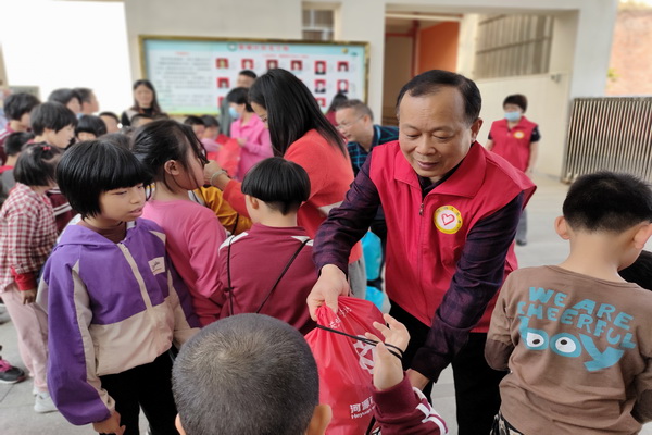0e3c2e131b126526d0278423ecf0c77_调整大小.jpg
