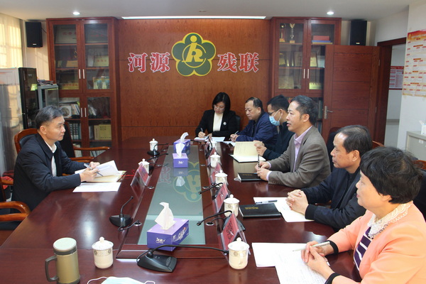 图为座谈会现场.JPG