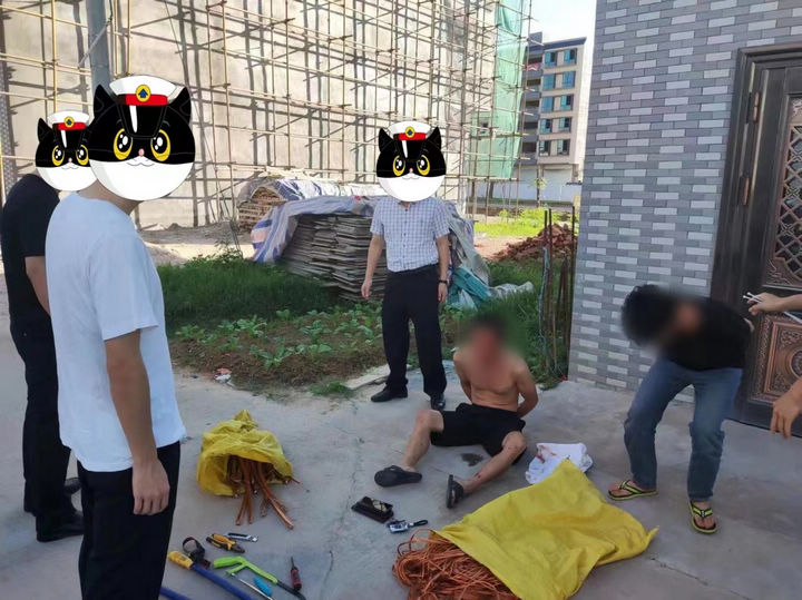 1.jpg